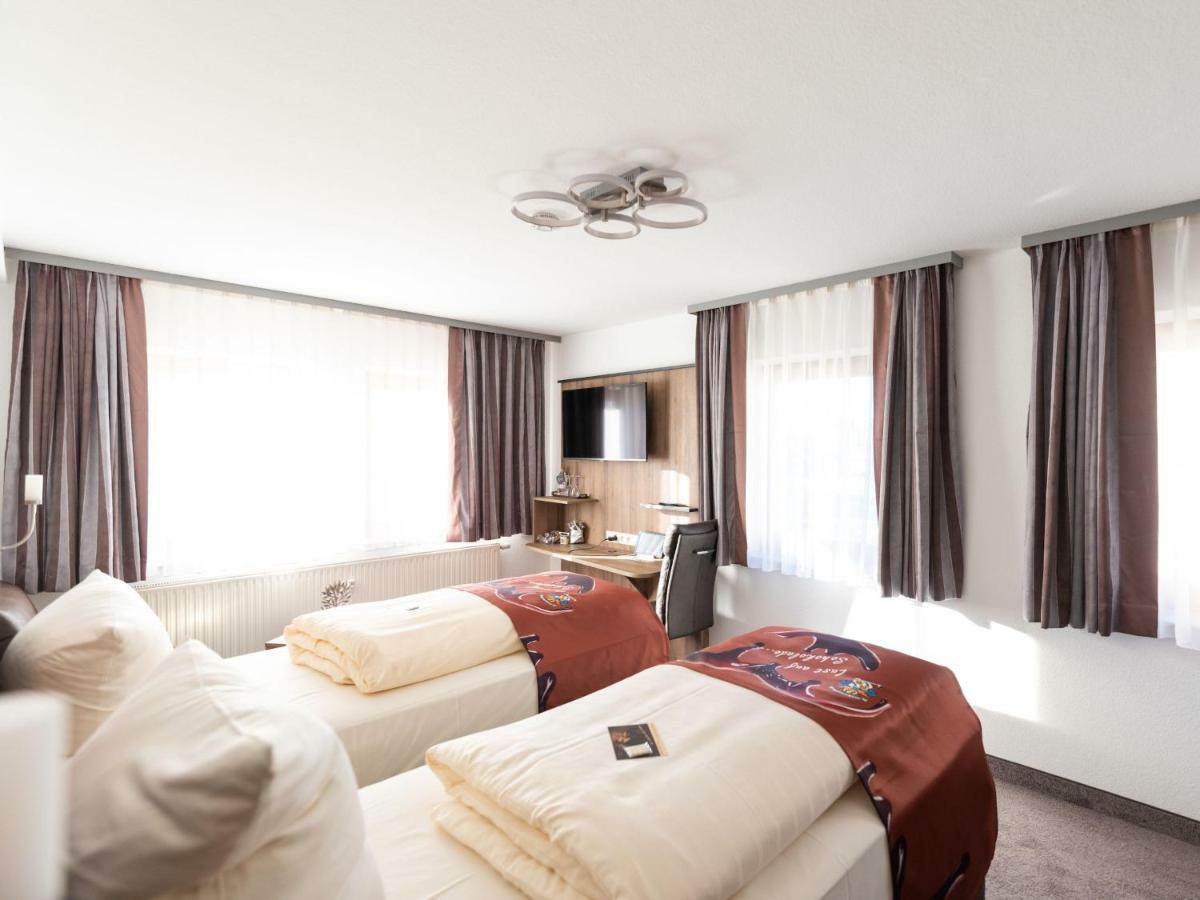 Hotel Conditorei Cafe Baier Schoemberg  Екстер'єр фото