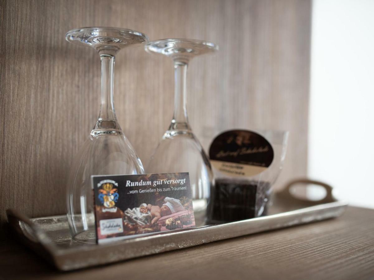 Hotel Conditorei Cafe Baier Schoemberg  Екстер'єр фото